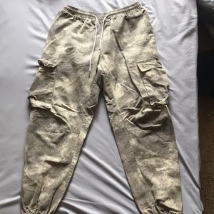 Men’s BoohooMAN Cargo Joggers